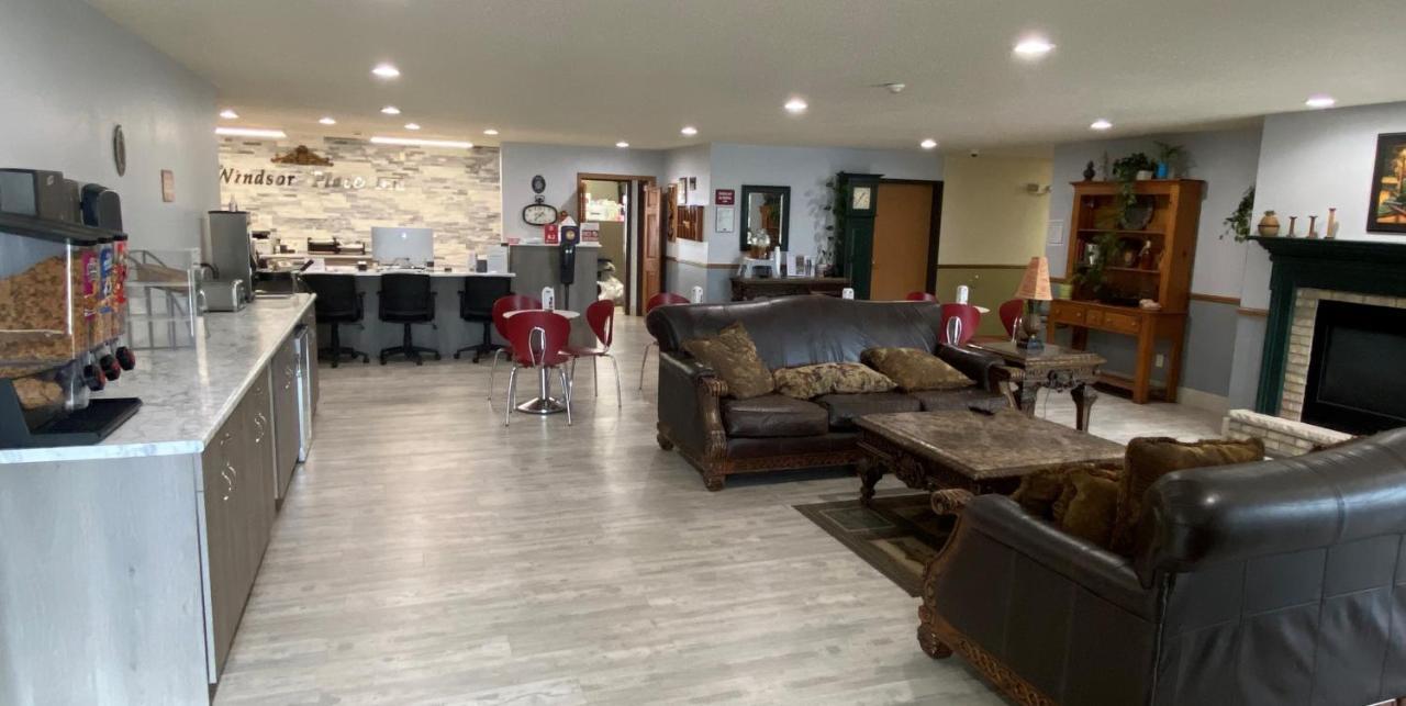 Windsor Place Inn Prairie du Chien Bagian luar foto