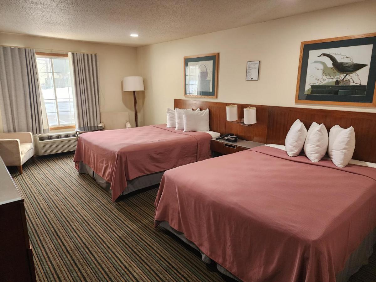 Windsor Place Inn Prairie du Chien Bagian luar foto