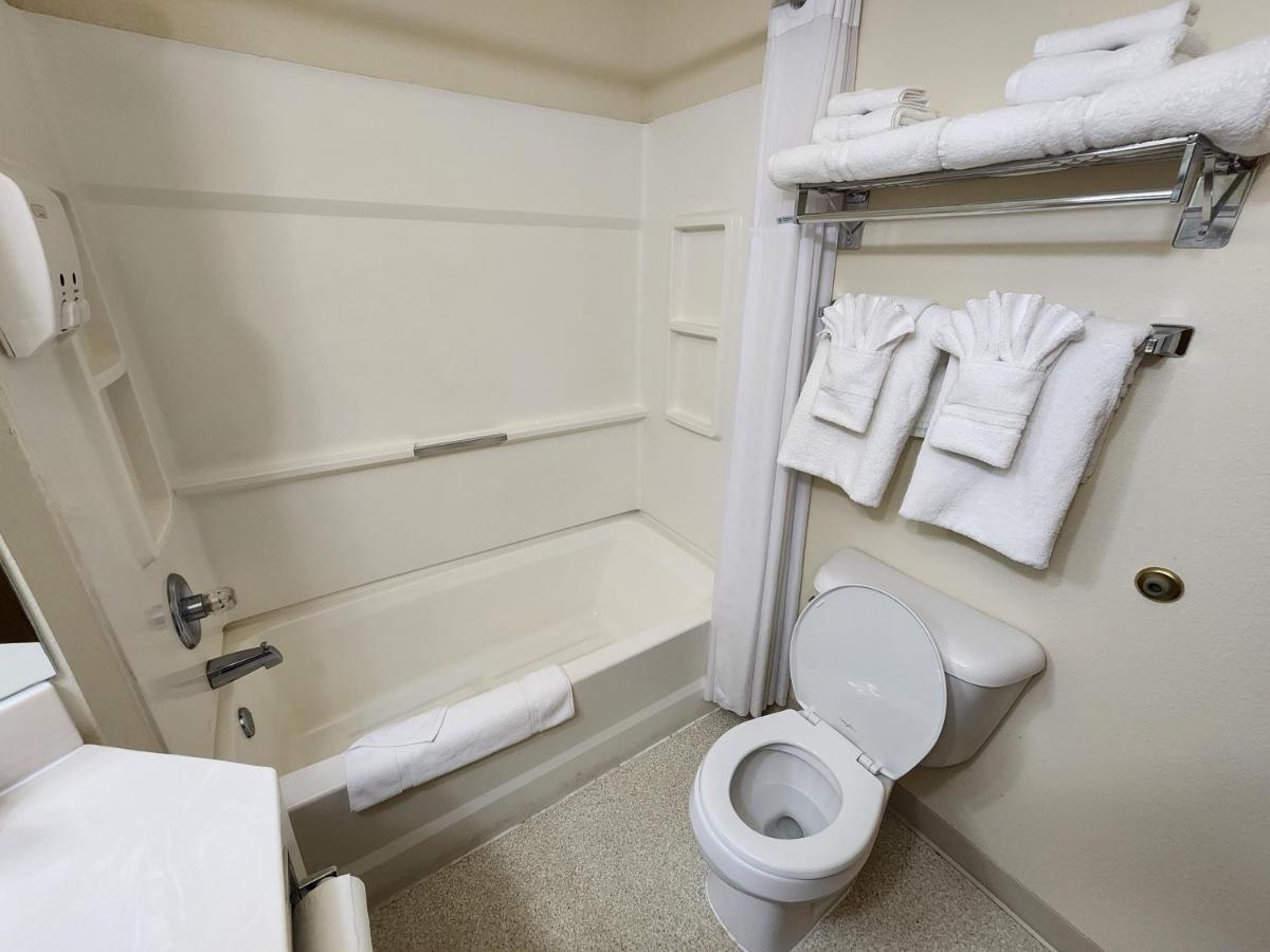 Windsor Place Inn Prairie du Chien Bagian luar foto