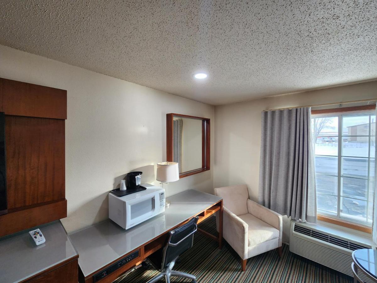 Windsor Place Inn Prairie du Chien Bagian luar foto